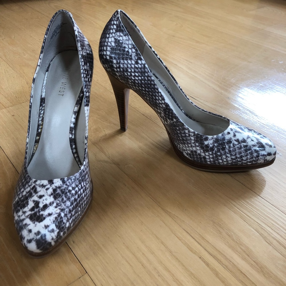 Nine West Rocha Leather Dress Pump in Snakeskin